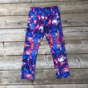 Multicoloured Graphic 3/4 Women’s Leggings KYODAN (Size XS- can fit S)